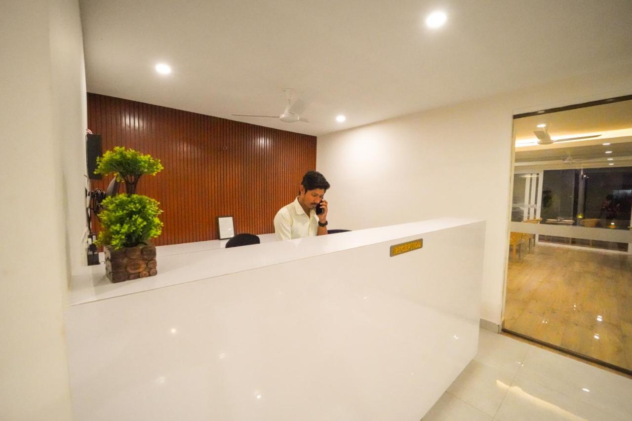 Hotel Wayfarer Porvorim Luaran gambar